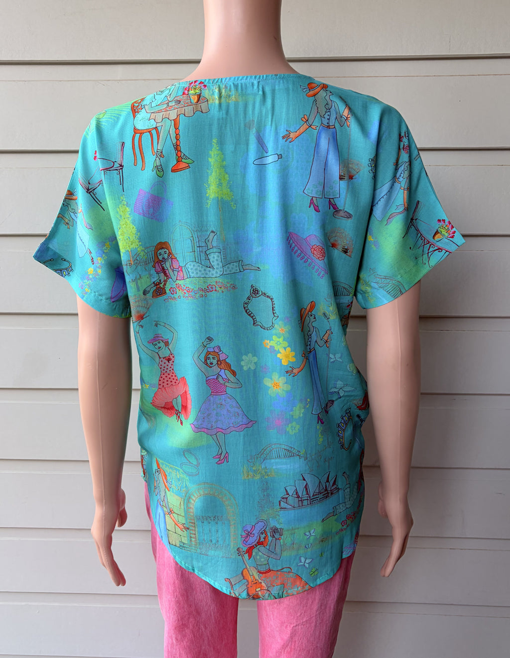 Sirens V-Neck