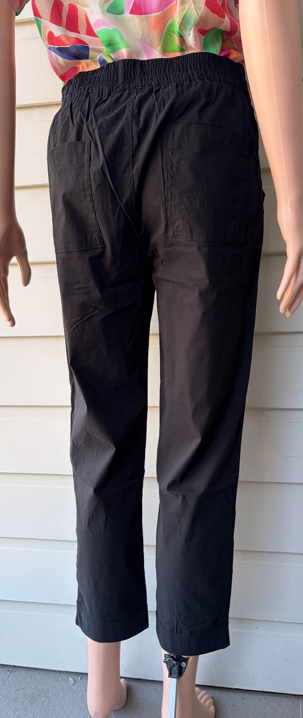 Essential Crop Pant
