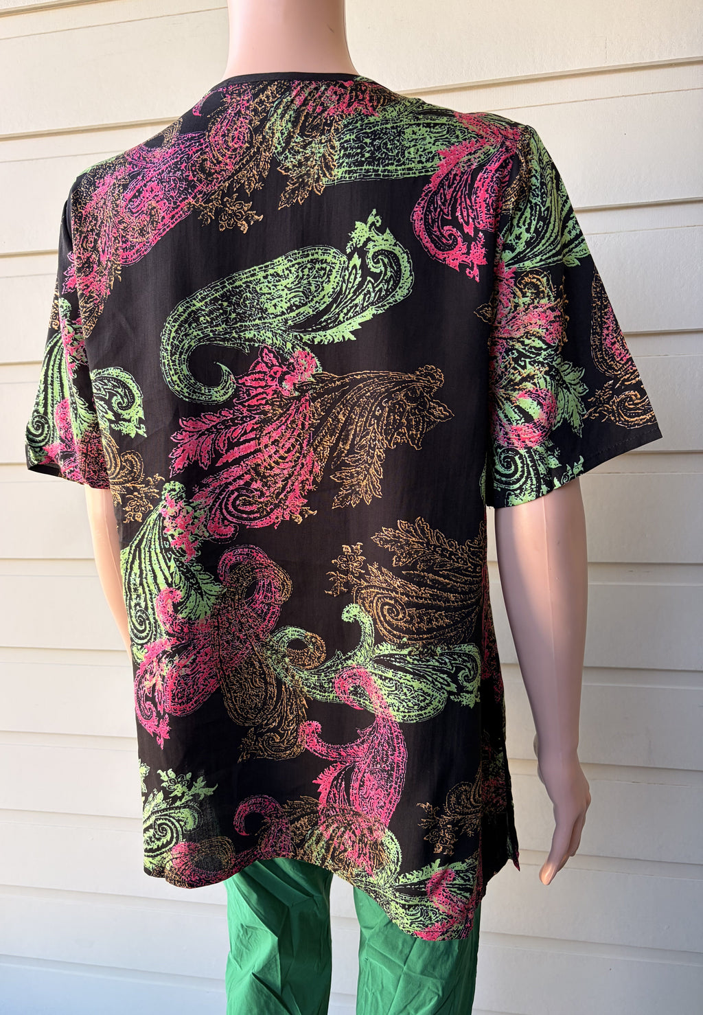 Bold Paisley Top
