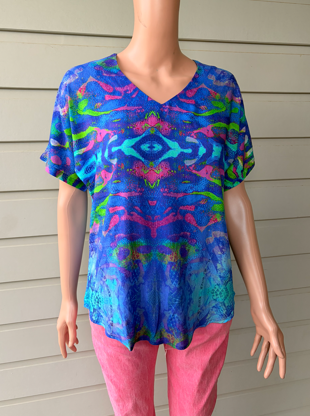 Mirage V-Neck